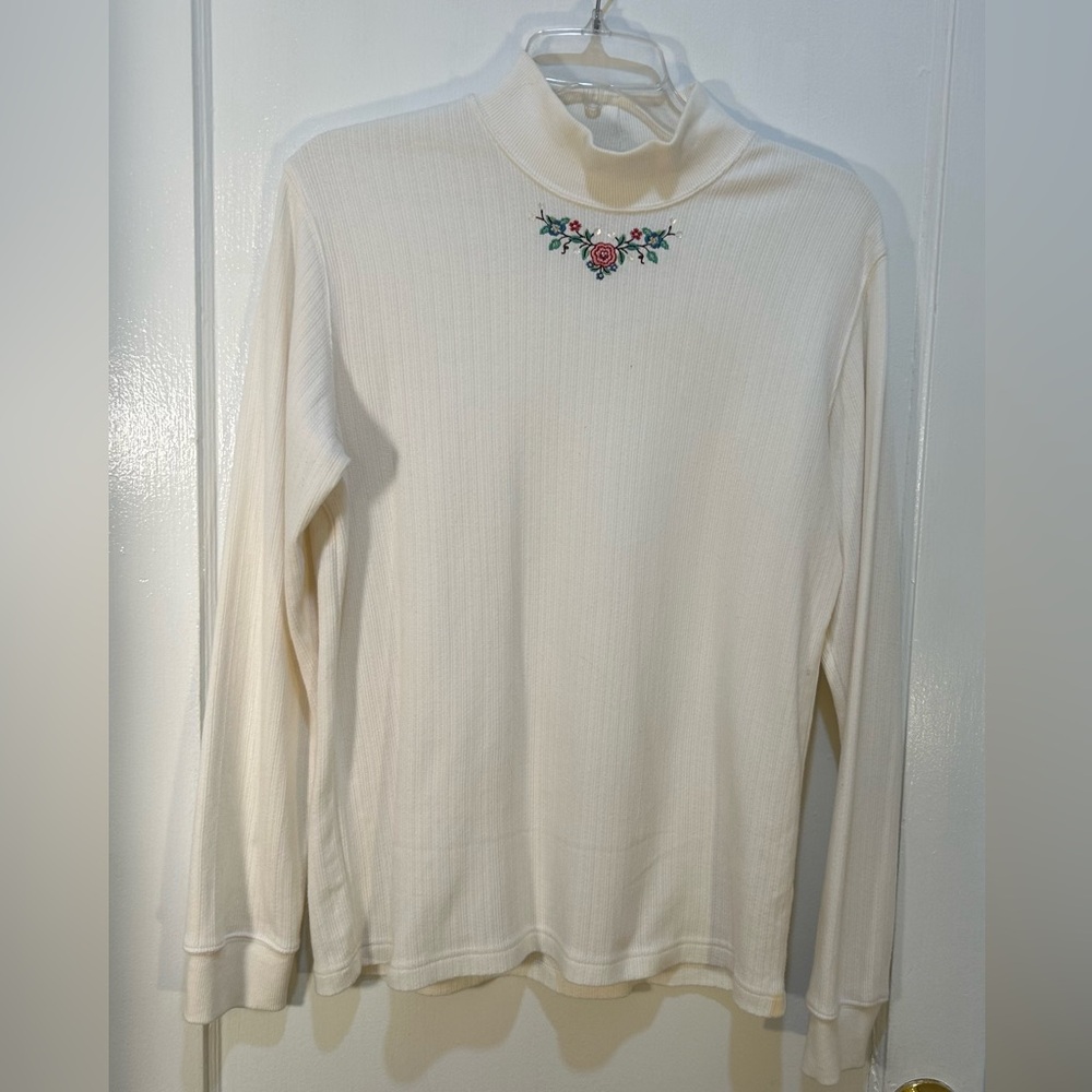 Alfred Dunner Women's S Off White Turtleneck Sweater Embroidered Long Slv Swiss